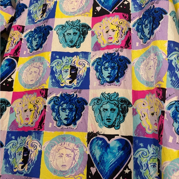 Very rare Gianni Versace Andy Warhol print Medusa head heart silk shirt vintage - Picture 9 of 10